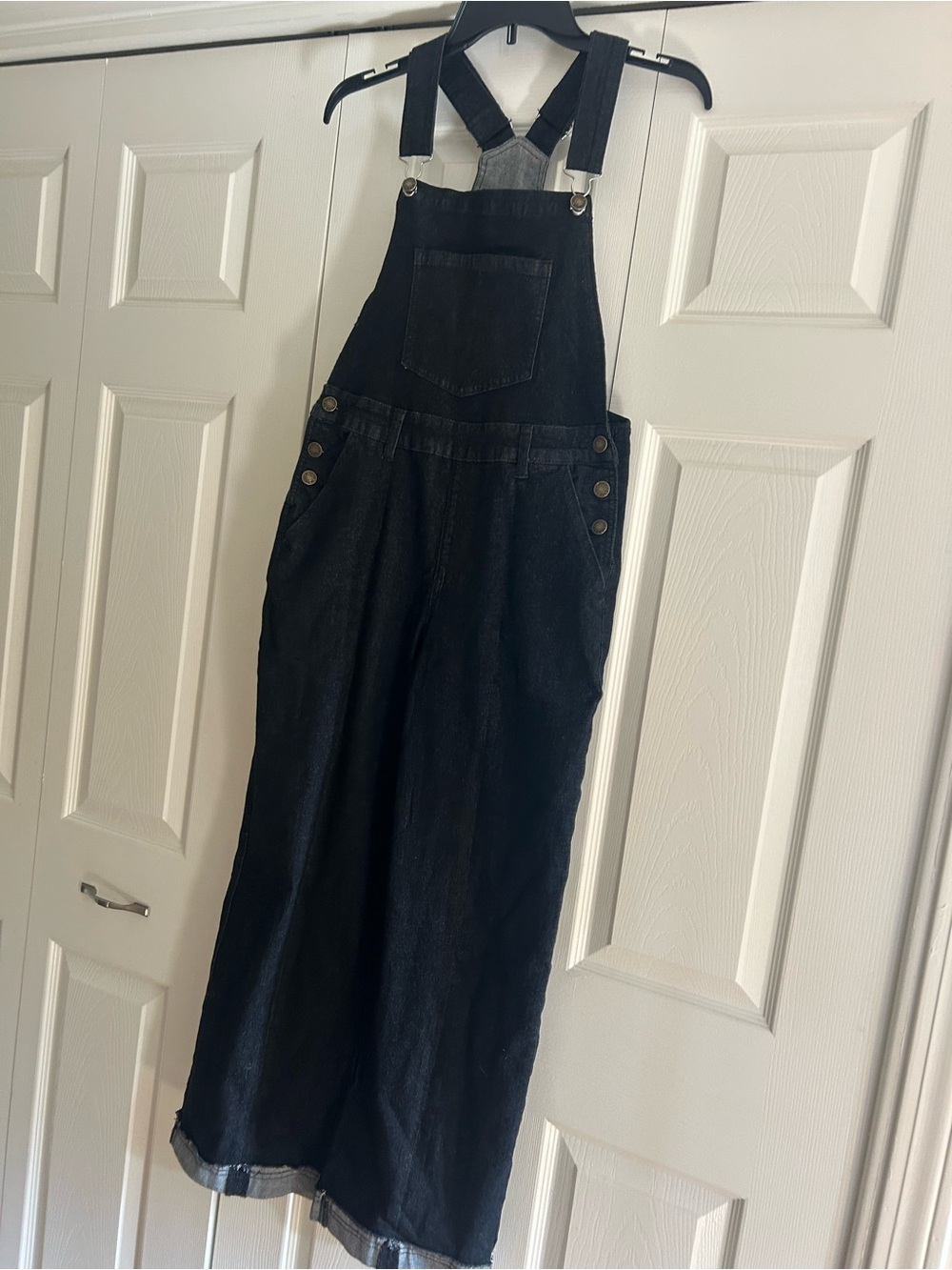 Vetinee Women’s Black Denim Loose Fit Wide Leg Overalls - Picture 3 of 11